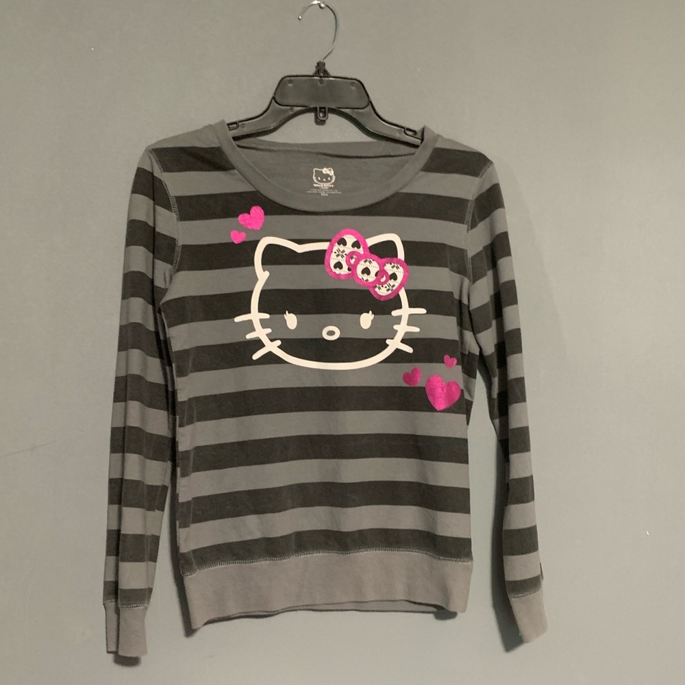 Hello kitty sweater juniors